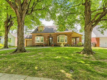 2901 Bayard Park Drive, Evansville, IN 47714