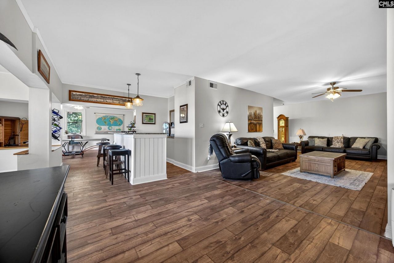 106 Lorick Circle Photo 33