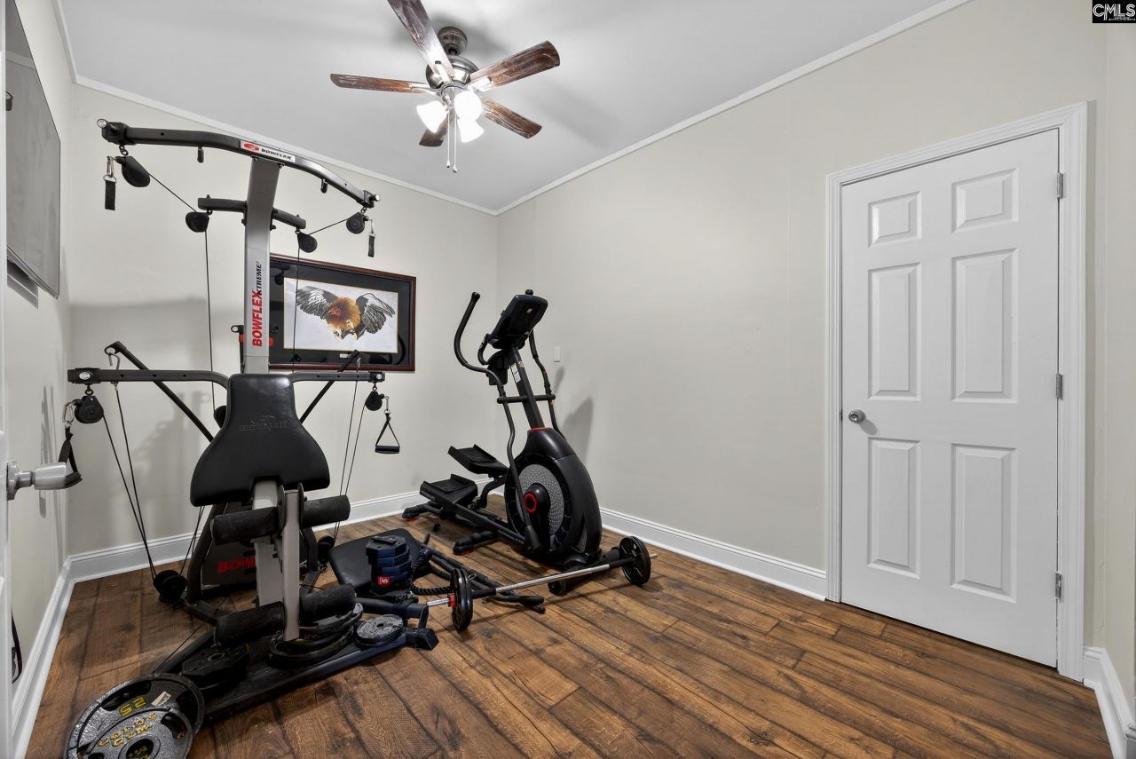 106 Lorick Circle Photo 39