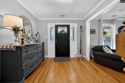 106 Lorick Circle photo 4