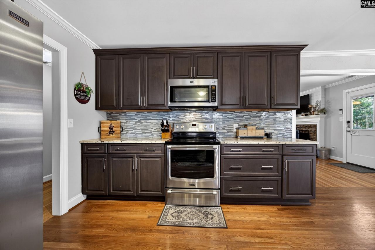 106 Lorick Circle Photo 9