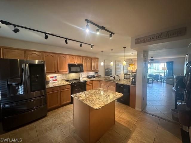 120 Pebble Shores Dr, Unit 106, Naples, FL 34110 Photo