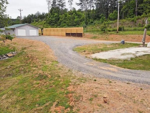 2352 Highway 68 , Turtletown, TN 37391