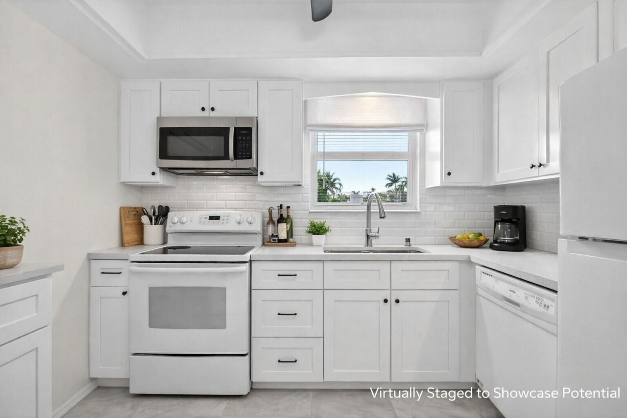 2758 Emory Drive E, Unit B, West Palm Beach, FL 33415 Photo