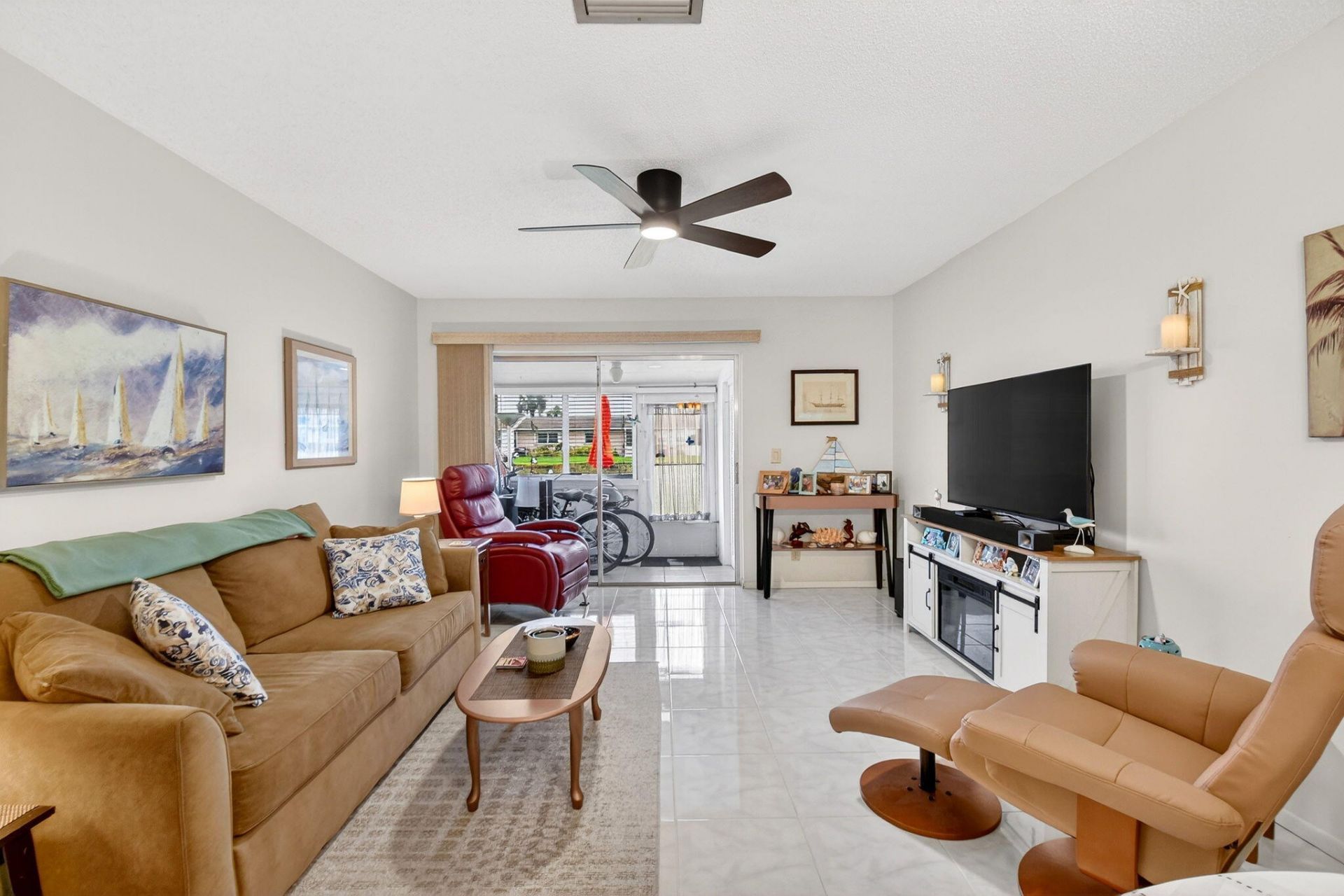 2758 Emory Drive E, Unit B, West Palm Beach, FL 33415 Photo