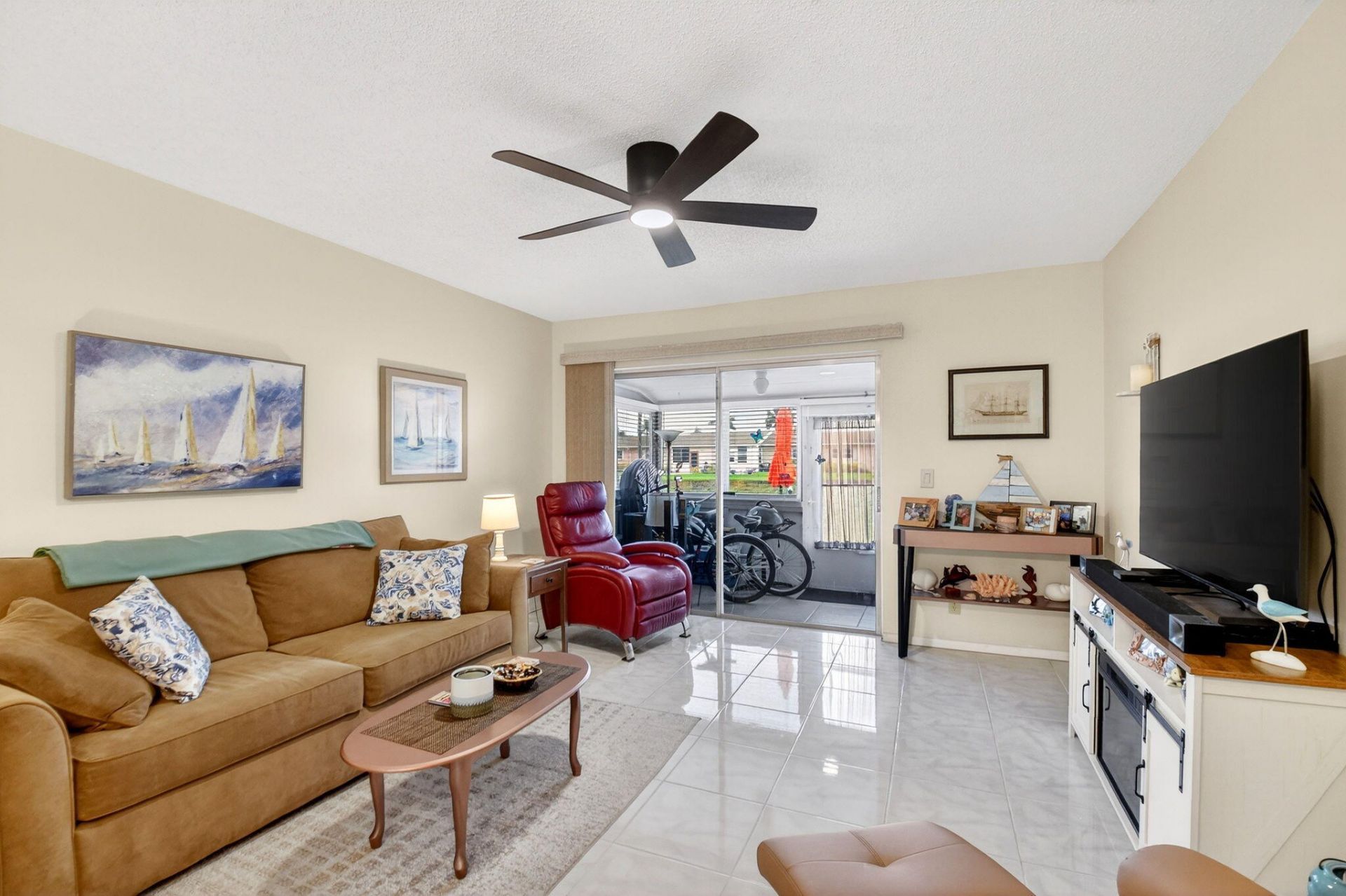 2758 Emory Drive E, Unit B, West Palm Beach, FL 33415 Photo
