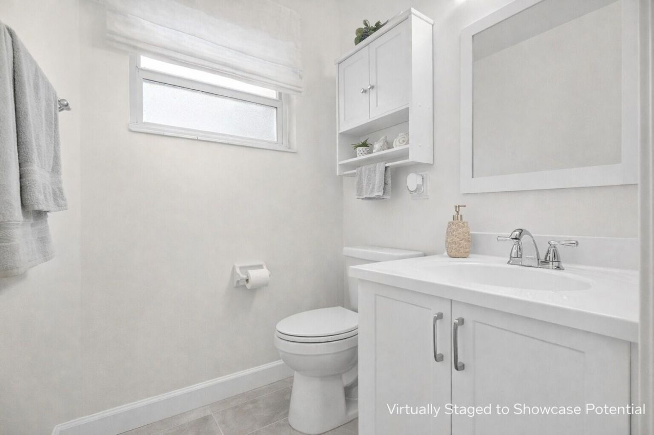 2758 Emory Drive E, Unit B, West Palm Beach, FL 33415 Photo