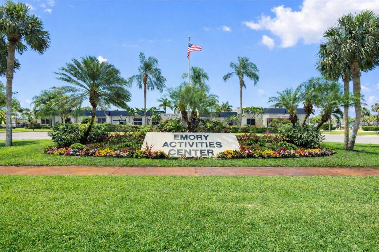 2758 Emory Drive E, Unit B, West Palm Beach, FL 33415 Photo