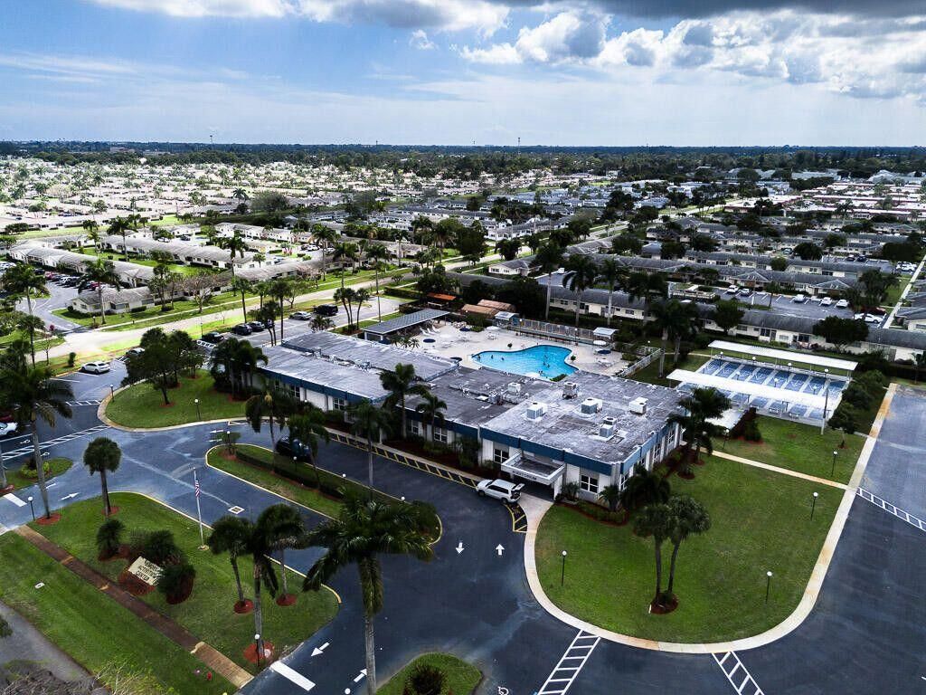 2758 Emory Drive E, Unit B, West Palm Beach, FL 33415 Photo