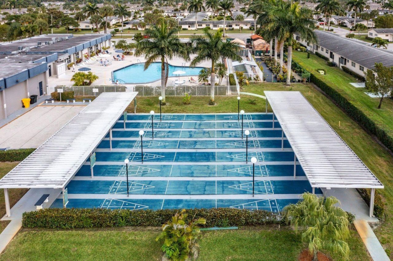 2758 Emory Drive E, Unit B, West Palm Beach, FL 33415 Photo