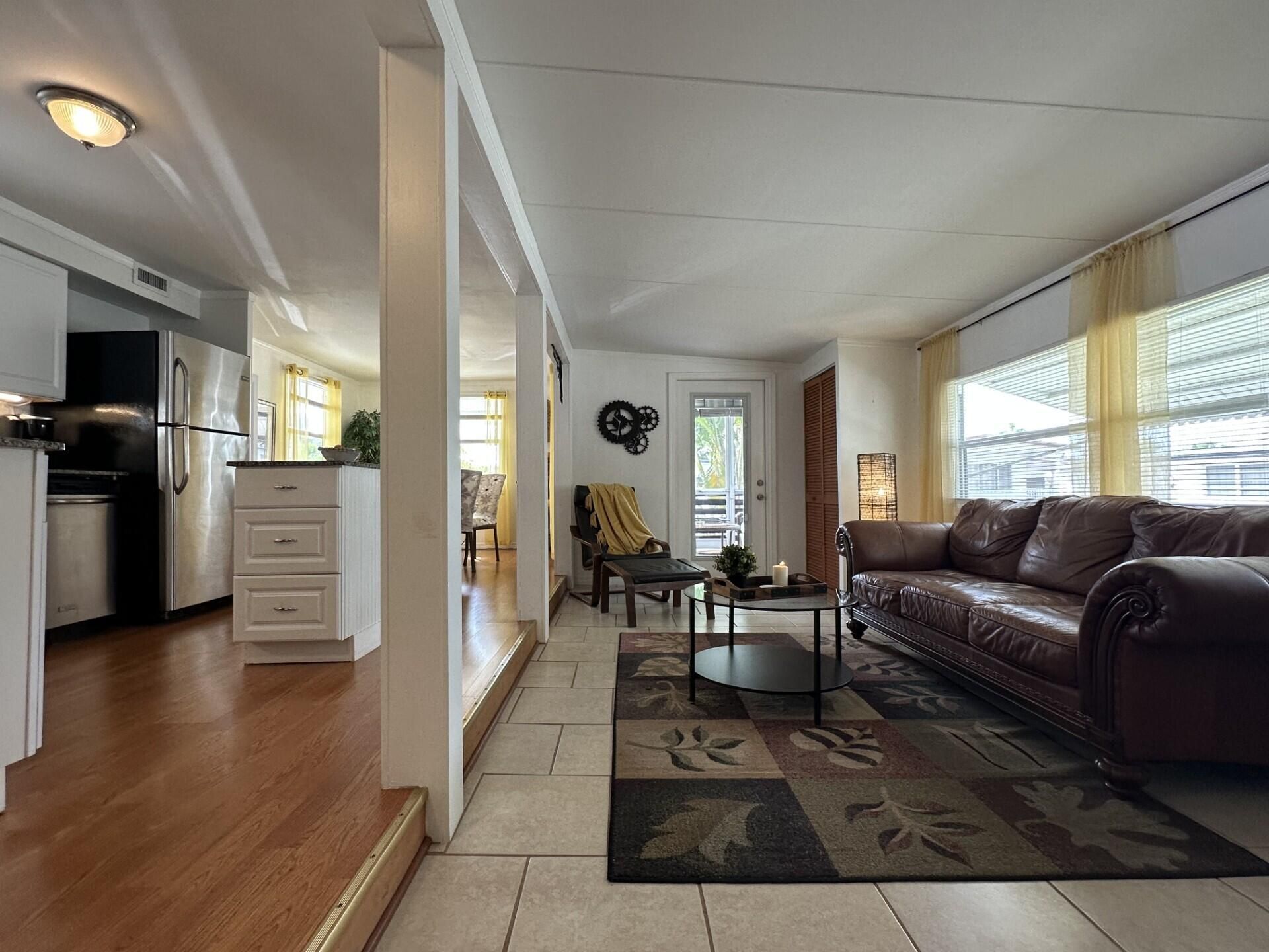 8661 SW 18th Place, Davie, FL 33324 Photo