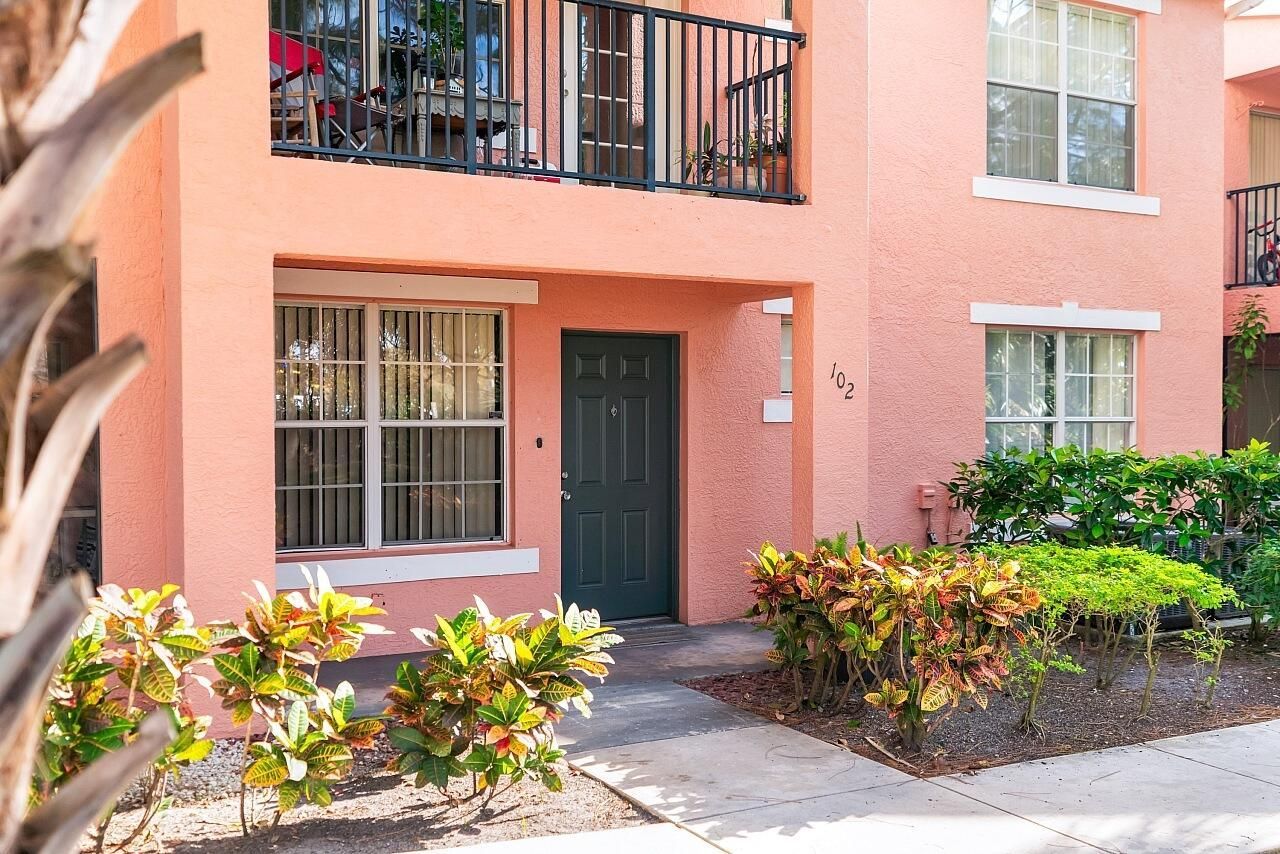 106 SW Peacock Boulevard, Unit 4-102, Port Saint Lucie, FL 34986 Photo
