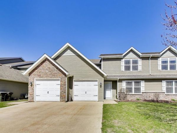 1715 W River Street, Unit 1715, Dixon, IL 61021