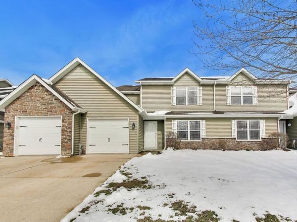 1715 W River Street , Unit 1715, Dixon, IL 61021