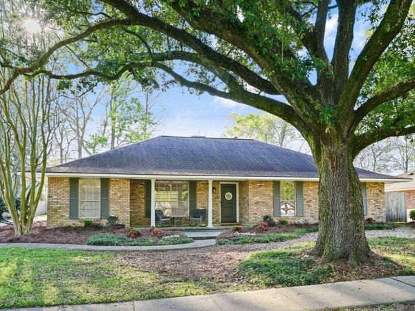 1458 Kenilworth Pkwy, Baton Rouge, LA 70808