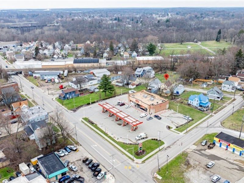 320 Fox Drive, Ashtabula, OH 44004 Photo 8