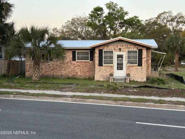 1880 MAYPORT Road, Atlantic Beach, FL 32233