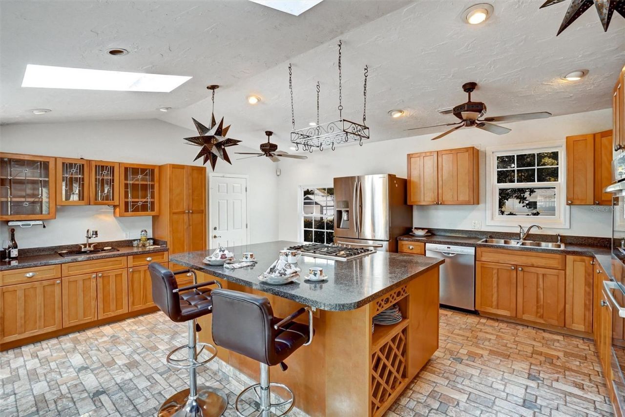 2301 7th Avenue N, Saint Petersburg, FL 33713 Photo