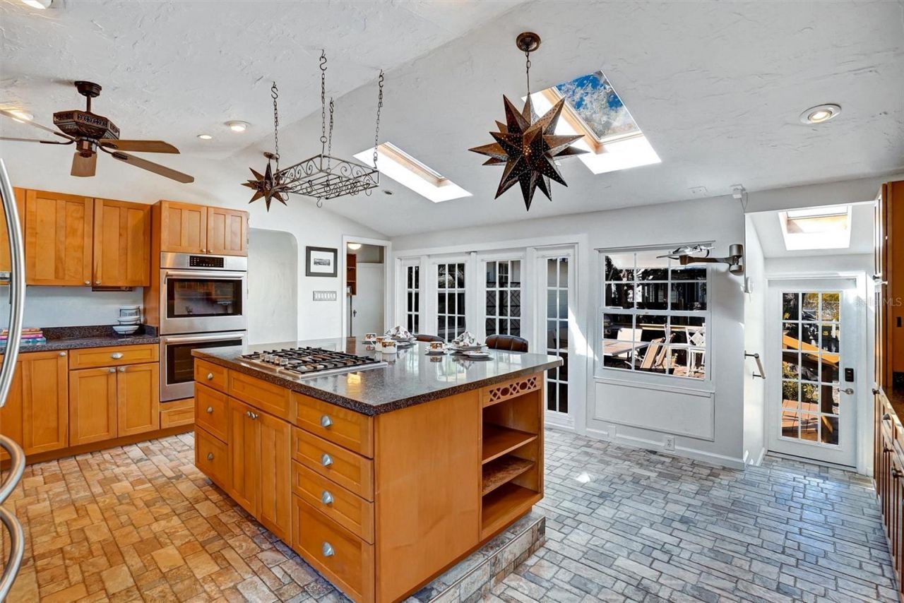 2301 7th Avenue N, Saint Petersburg, FL 33713 Photo