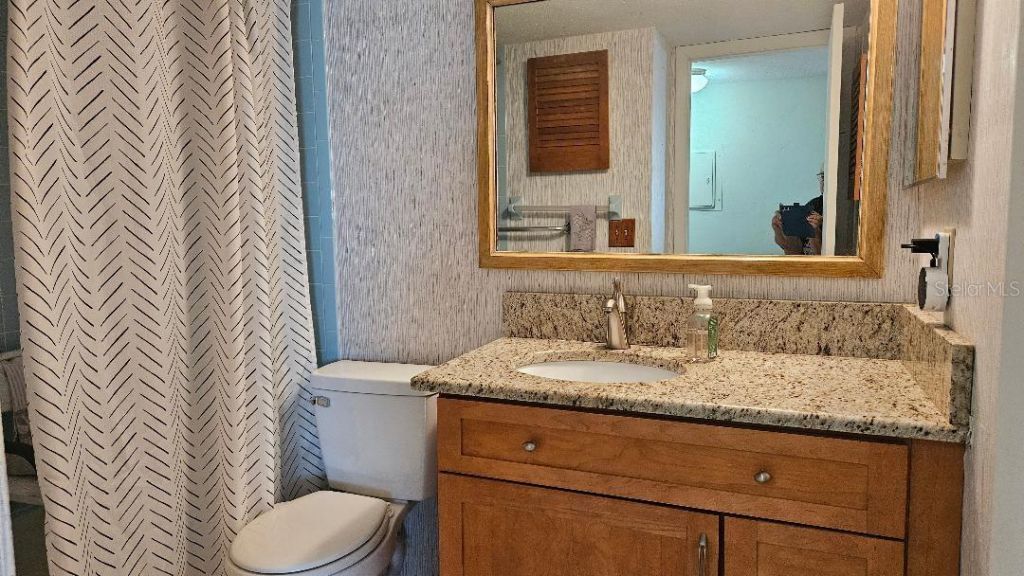 4600 98th Way N, Unit 210, Saint Petersburg, FL 33708 Photo