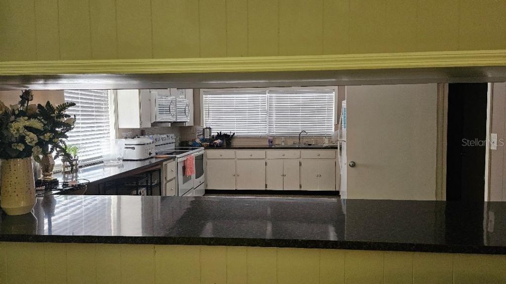 4600 98th Way N, Unit 210, Saint Petersburg, FL 33708 Photo