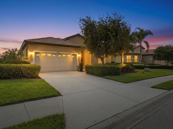 8205 STIRLING FALLS CIRCLE , SARASOTA, FL 34243