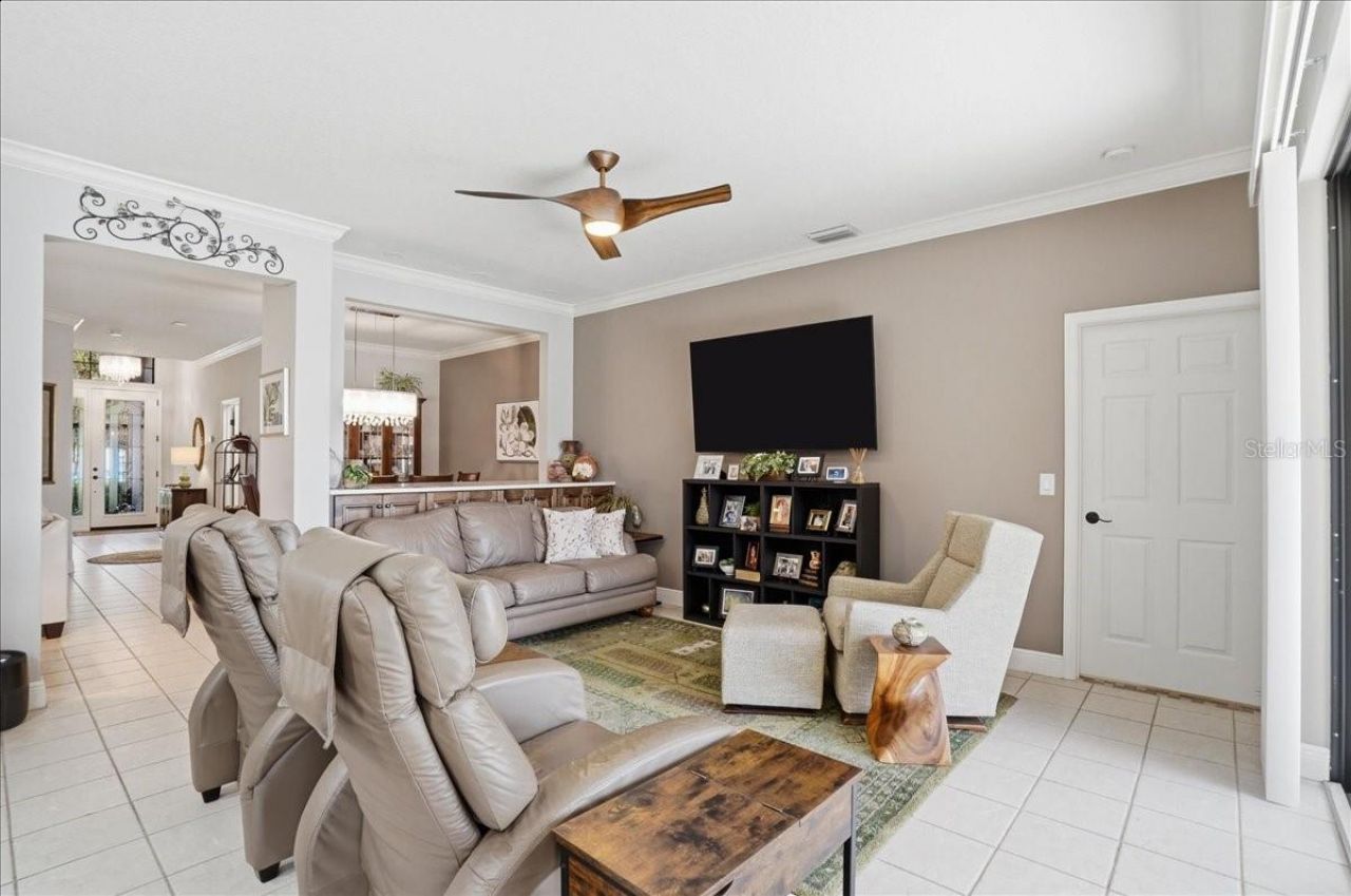 8205 Stirling Falls Circle , Sarasota, FL 34243 Photo