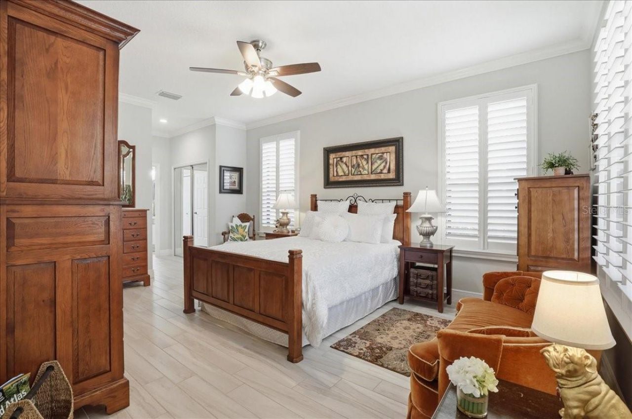 8205 Stirling Falls Circle , Sarasota, FL 34243 Photo