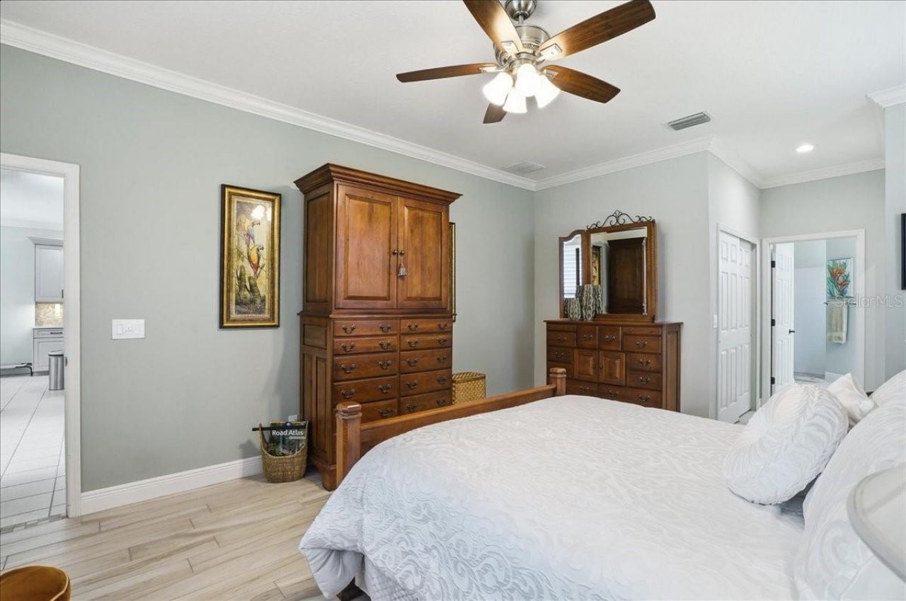 8205 Stirling Falls Circle , Sarasota, FL 34243 Photo