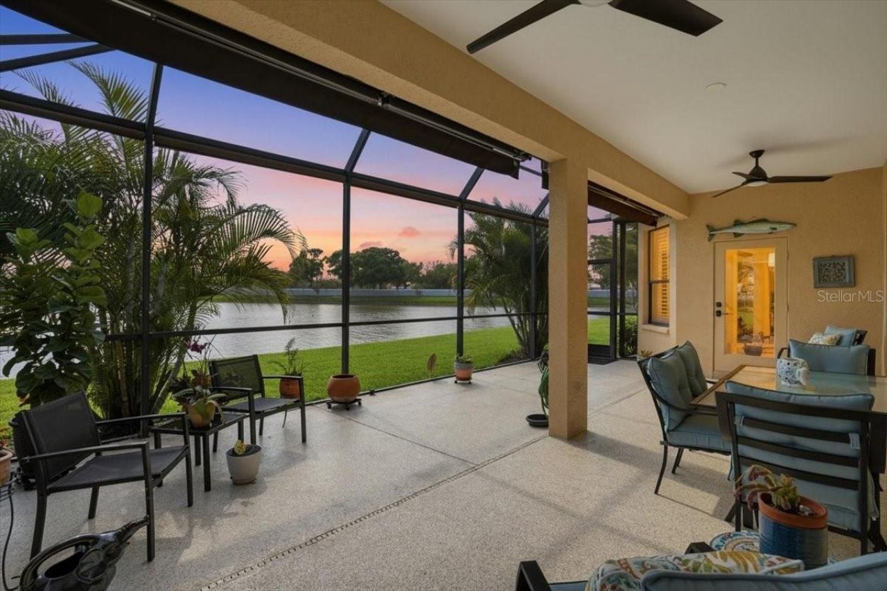 8205 Stirling Falls Circle , Sarasota, FL 34243 Photo