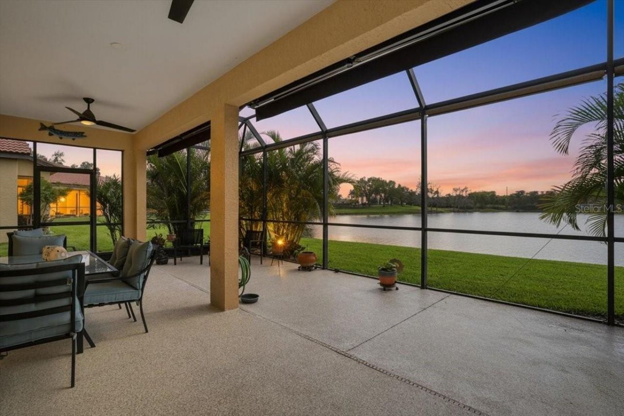 8205 Stirling Falls Circle , Sarasota, FL 34243 Photo