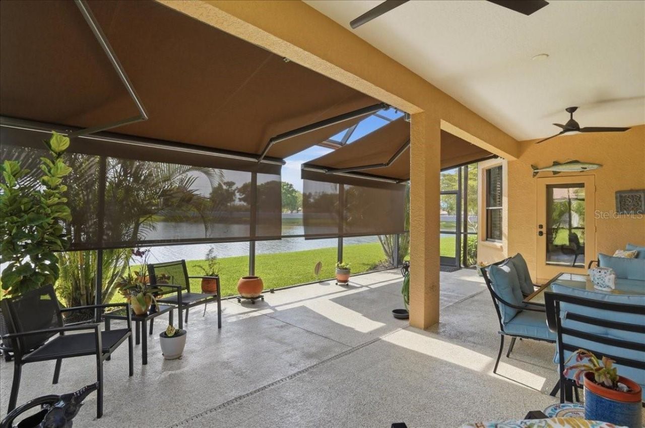 8205 Stirling Falls Circle , Sarasota, FL 34243 Photo