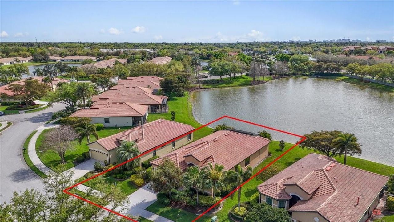 8205 Stirling Falls Circle , Sarasota, FL 34243 Photo