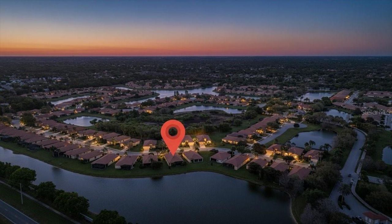 8205 Stirling Falls Circle , Sarasota, FL 34243 Photo