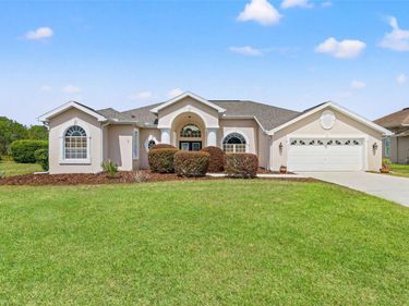 8405 MAYBELLE DRIVE , WEEKI WACHEE, FL 34613