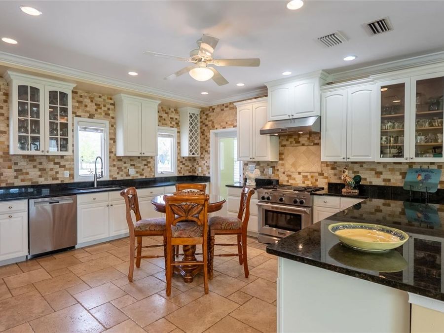 Property Image 61