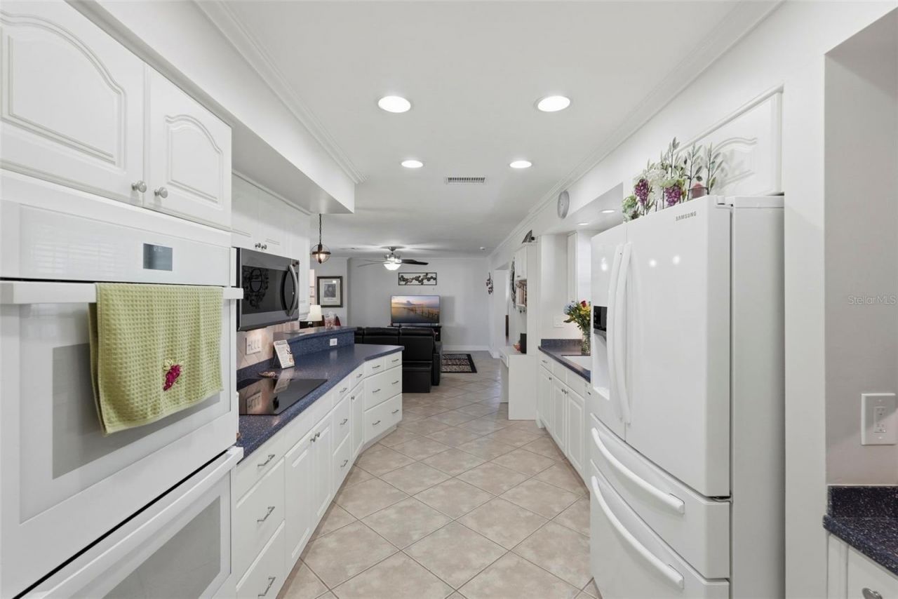 5826 27th Terrace N, Saint Petersburg, FL 33710 Photo