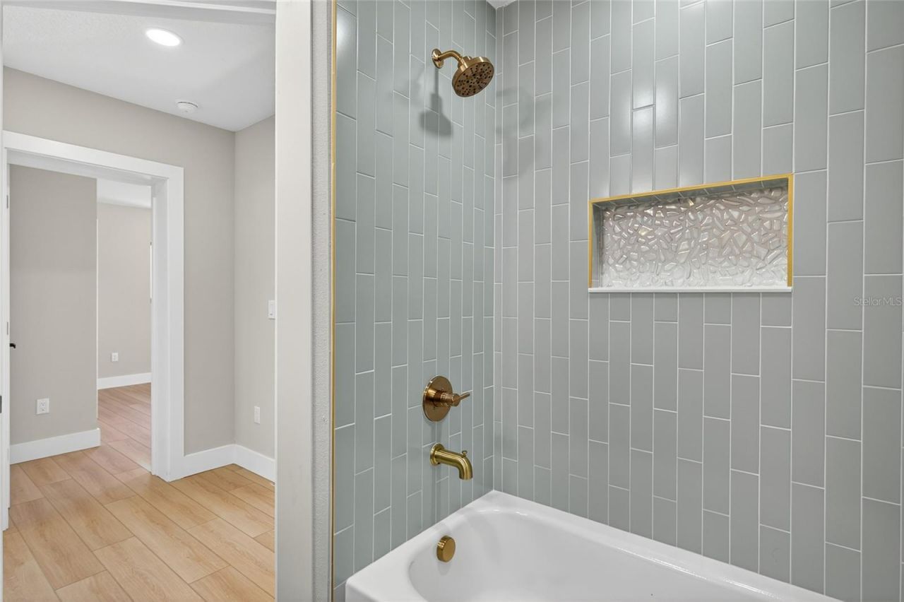 3512 W Mcelroy Avenue, Tampa, FL 33611 Photo