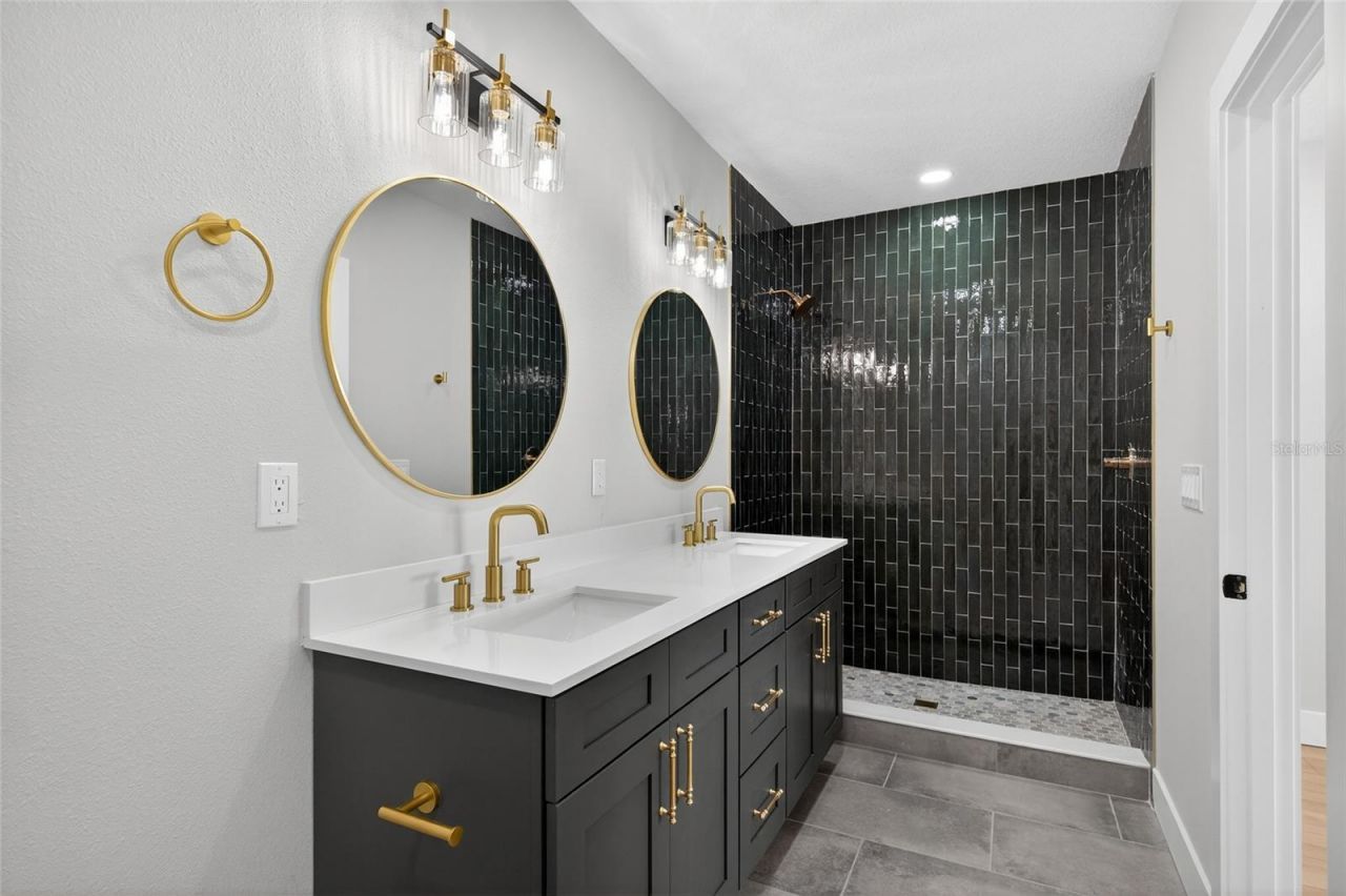 3512 W Mcelroy Avenue, Tampa, FL 33611 Photo