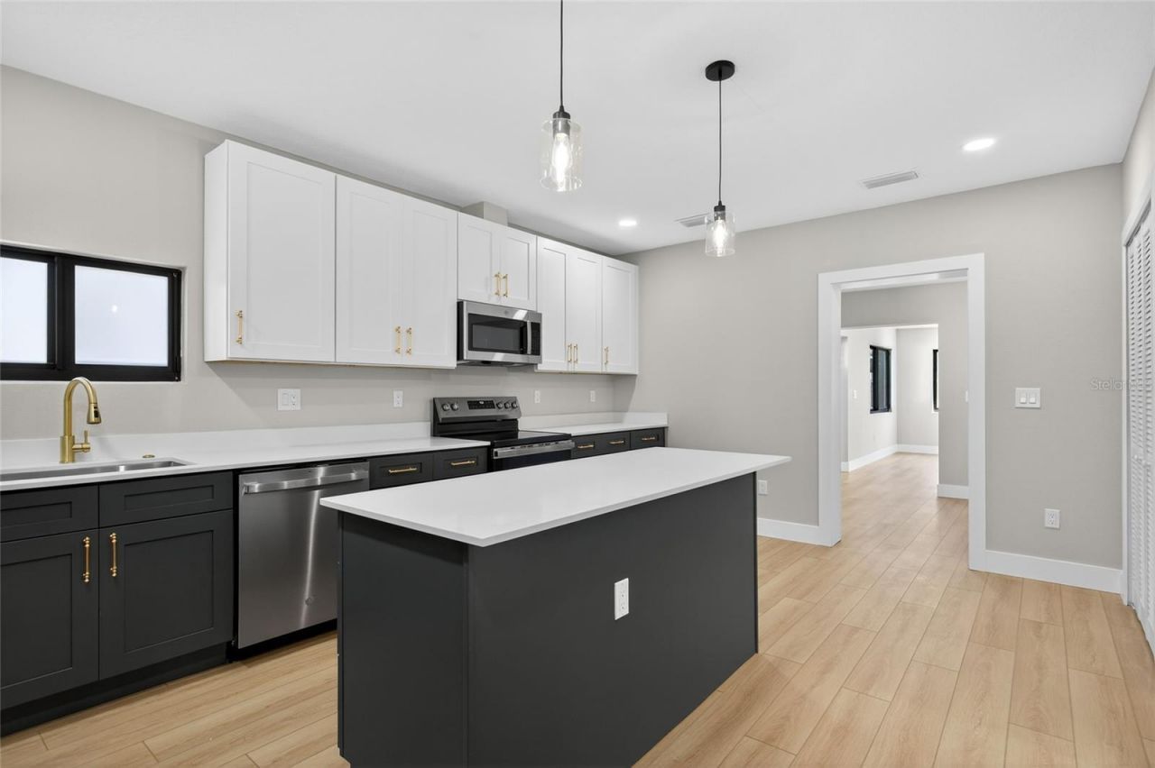 3512 W Mcelroy Avenue, Tampa, FL 33611 Photo