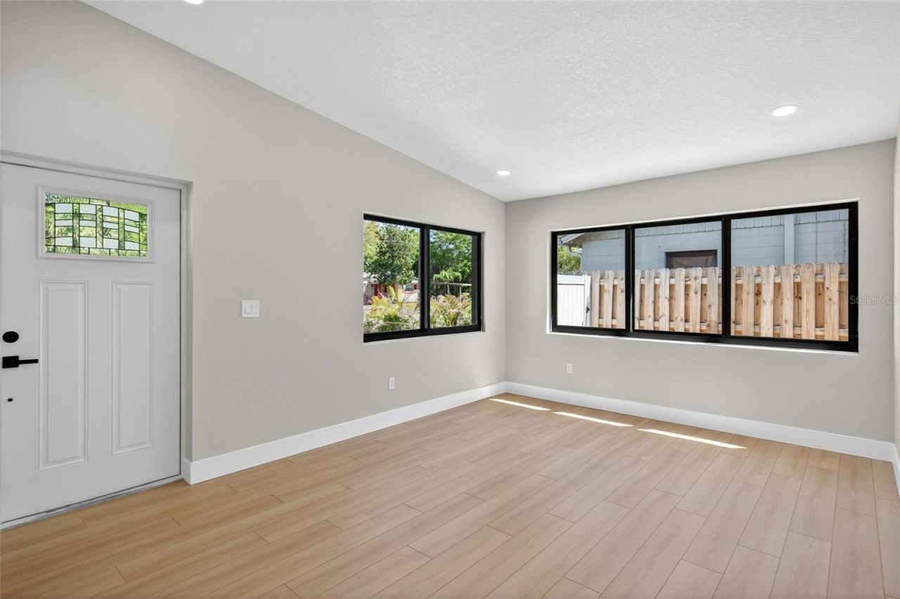 3512 W Mcelroy Avenue, Tampa, FL 33611 Photo