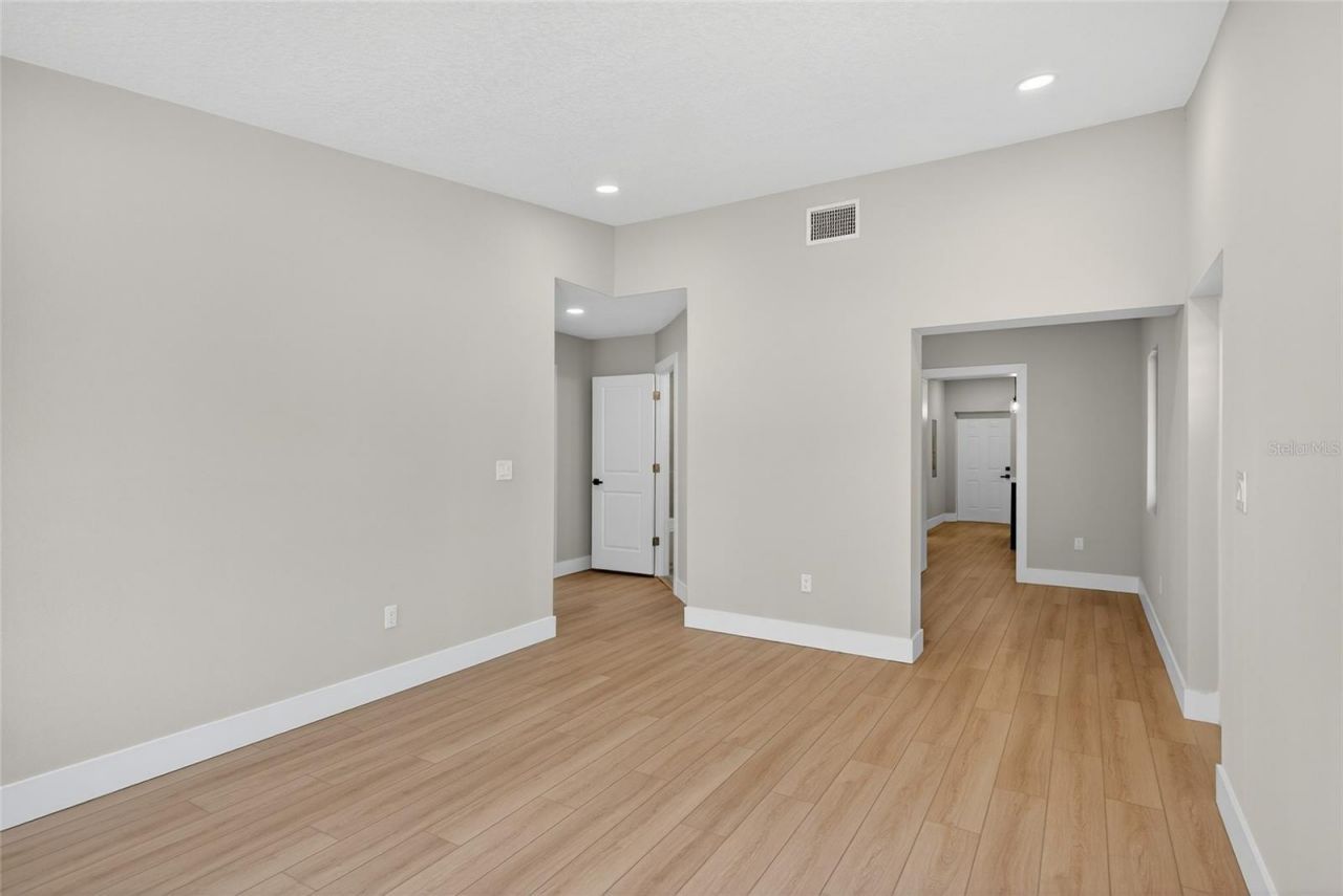 3512 W Mcelroy Avenue, Tampa, FL 33611 Photo