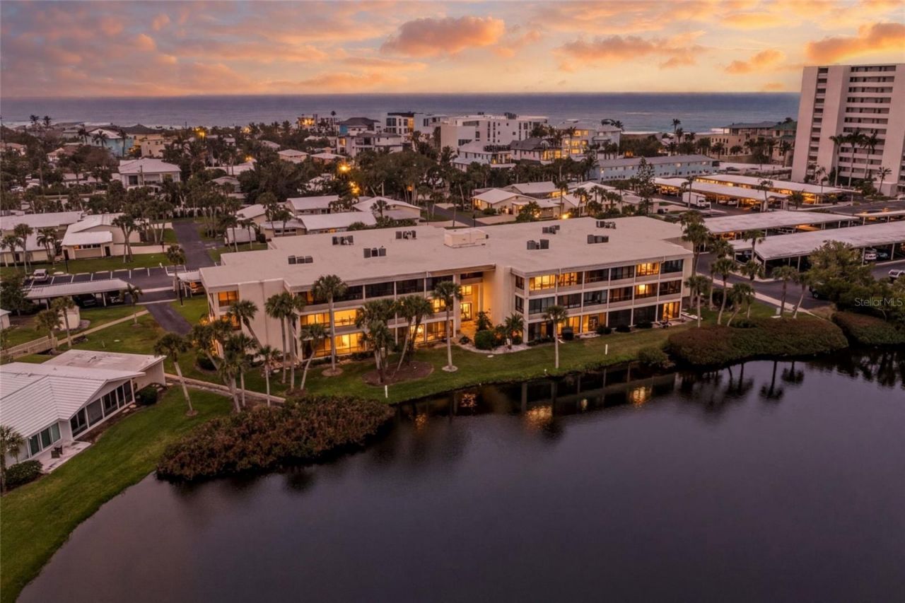 101 Whispering Sands Drive, Unit 105, Sarasota, FL 34242 Photo