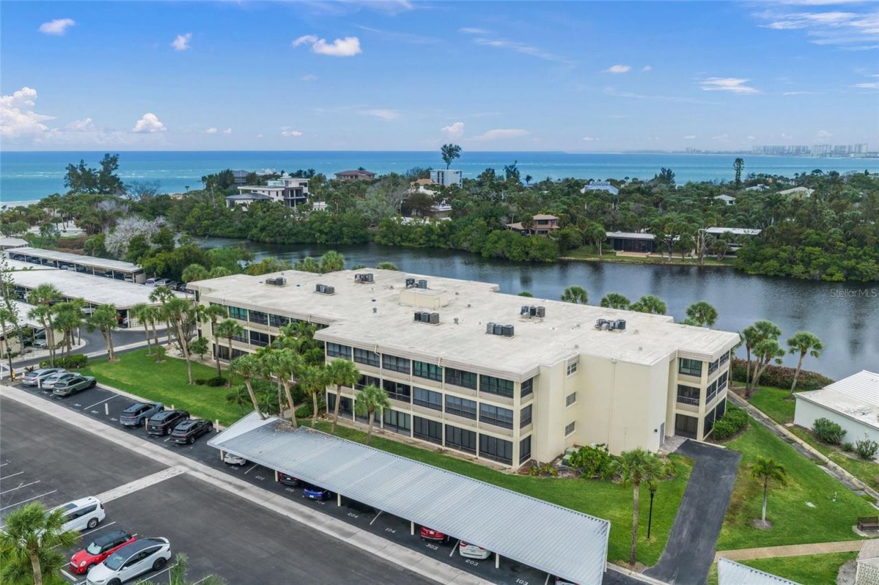 101 Whispering Sands Drive, Unit 105, Sarasota, FL 34242 Photo