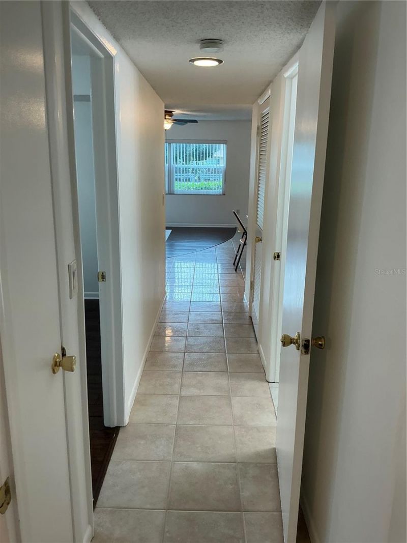 2525 West Bay Drive, Unit E14, Belleair Bluffs, FL 33770 Photo