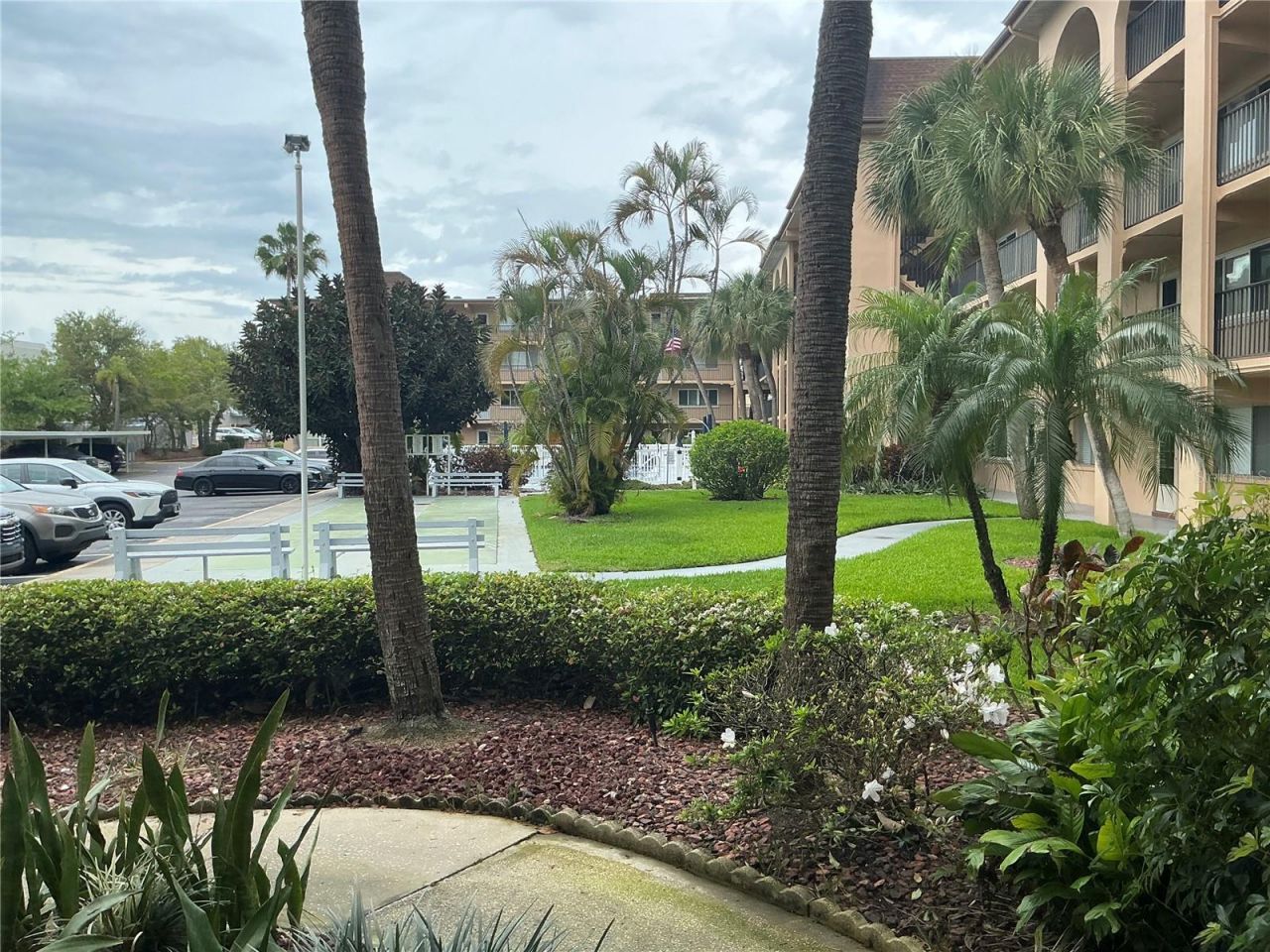 2525 West Bay Drive, Unit E14, Belleair Bluffs, FL 33770 Photo