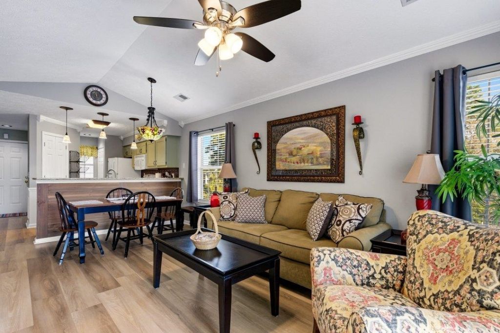 514 White River Dr. Photo 5