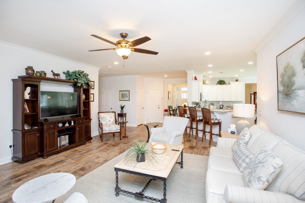 1004 Black Skimmer Dr. Photo 7