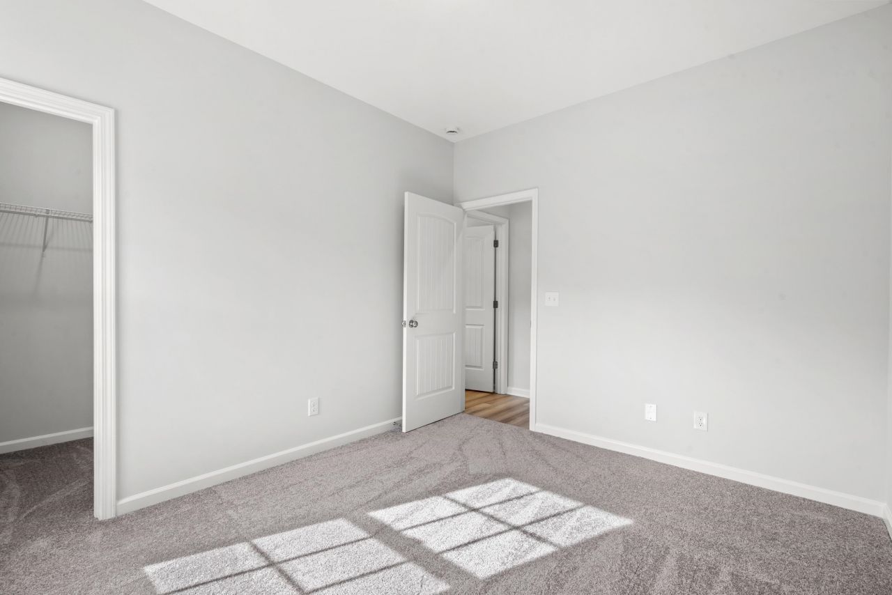 210 Stillbrook Dr.  Photo 13