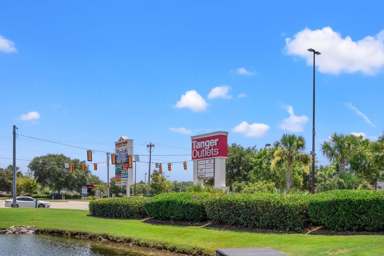 210 Stillbrook Dr.  Photo 38